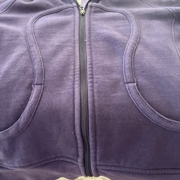 Lululemon sweatshirt - Picture 2 of 3